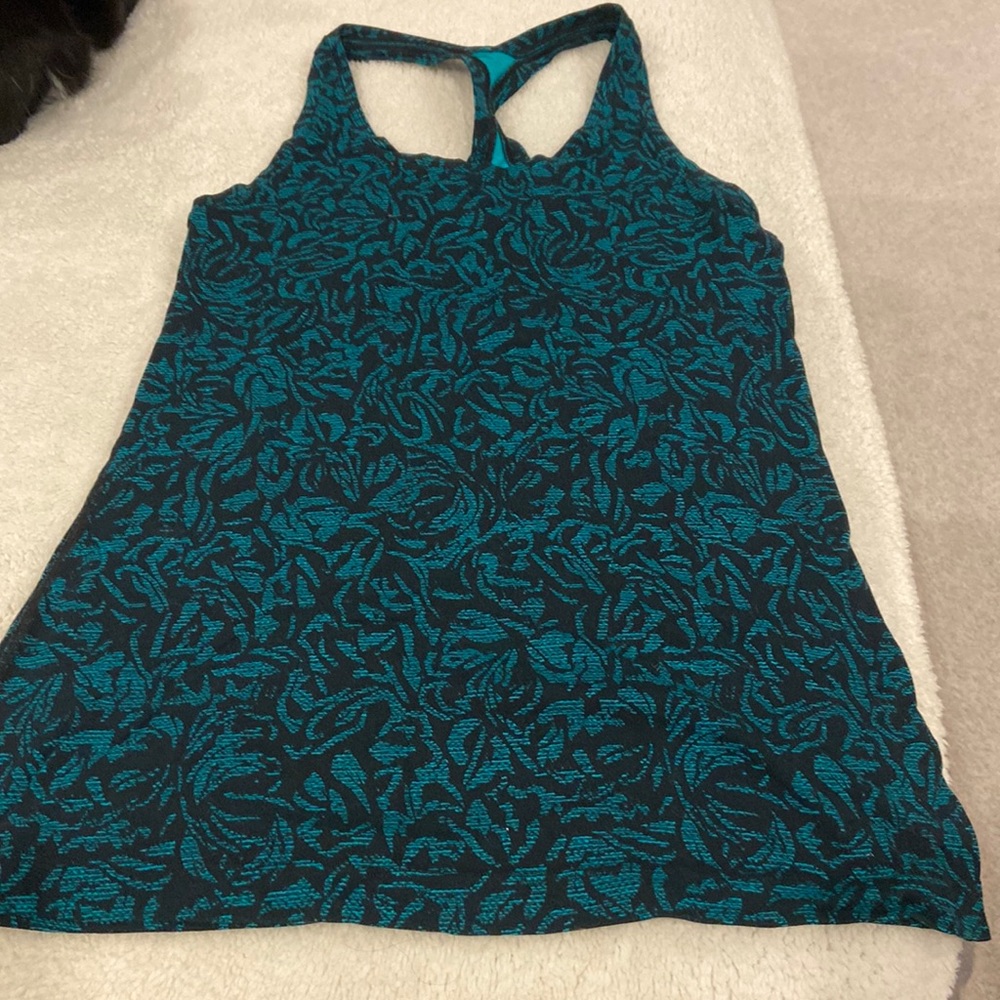 Lululemon tank
